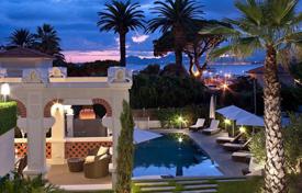 Yazlık ev – Cap d'Antibes, Antibes, Cote d'Azur (Fransız Rivierası),  Fransa. Price on request
