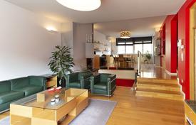 6 odalılar şehir içinde müstakil ev 341 m² City of Zagreb'da, Hırvatistan. 1,550,000 €