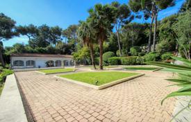 Villa – Saint-Jean-Cap-Ferrat, Cote d'Azur (Fransız Rivierası), Fransa. 15,900,000 €