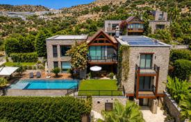 7 odalılar villa 450 m² Gümüşlük'da, Türkiye. 222,113,000 TRY