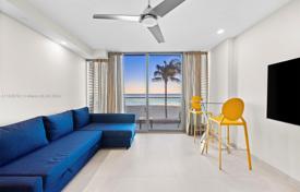 Kondominyum 295 m² Collins Avenue'de, Amerika Birleşik Devletleri. $950,000