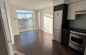 4 odalılar daire North York'da, Kanada. C$733,000