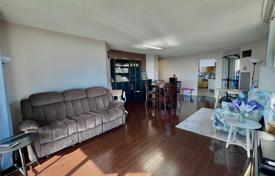 7 odalılar daire Scarborough'da, Kanada. C$907,000
