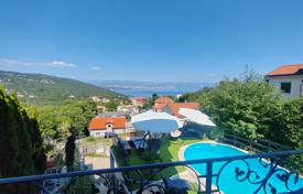 6 odalılar şehir içinde müstakil ev 267 m² Lovran'da, Hırvatistan. 1,200,000 €