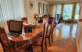 8 odalılar şehir içinde müstakil ev Scarborough'da, Kanada. C$2,269,000