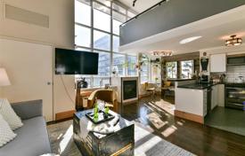2 odalılar daire Etobicoke'de, Kanada. C$921,000