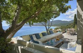Villa – La Croix-Valmer, Cote d'Azur (Fransız Rivierası), Fransa. 18,000 € haftalık