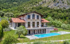 Villa – Como Gölü, Lombardiya, İtalya. 3,050,000 €