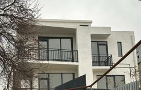 8 odalılar yazlık ev 210 m² Tbilisi (city)'da, Gürcistan. $190,000