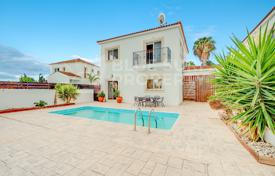 3 odalılar villa Frenaros'da, Kıbrıs. 355,000 €