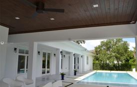Villa – Miami, Florida, Amerika Birleşik Devletleri. 2,693,000 €