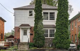 5 odalılar daire York'da, Kanada. C$1,172,000