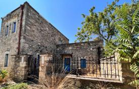Şehir içinde müstakil ev – Kandiye, Girit, Yunanistan. 140,000 €