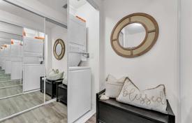 6 odalılar daire Etobicoke'de, Kanada. C$904,000