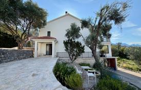 5 odalılar villa 220 m² Tivat city'da, Karadağ. 1,250,000 €