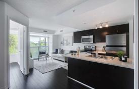 3 odalılar daire East York'da, Kanada. C$706,000