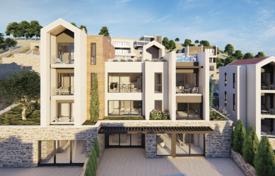 3 odalılar çatı dairesi 164 m² Donja Lastva'da, Karadağ. 1,050,000 €