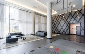 7 odalılar daire North York'da, Kanada. C$971,000