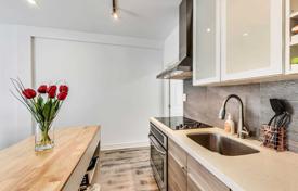 2 odalılar konak Old Toronto'da, Kanada. 880,000 €