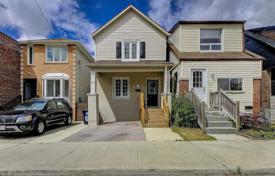 Şehir içinde müstakil ev – Woodbine Avenue, Toronto, Ontario,  Kanada. C$1,207,000
