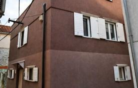 4 odalılar şehir içinde müstakil ev 90 m² Vodice'de, Hırvatistan. 215,000 €