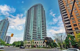 4 odalılar daire North York'da, Kanada. C$692,000
