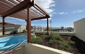 2 odalılar çatı dairesi 193 m² Los Cristianos'da, İspanya. 641,000 €