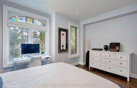 8 odalılar konak Old Toronto'da, Kanada. C$2,685,000