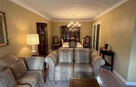 3 odalılar konak North York'da, Kanada. C$1,293,000