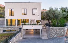 3 odalılar villa 240 m² Pržno'da, Karadağ. 1,300,000 €