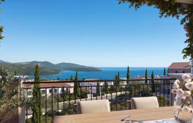 3 odalılar çatı dairesi 183 m² Tivat city'da, Karadağ. 1,591,000 €