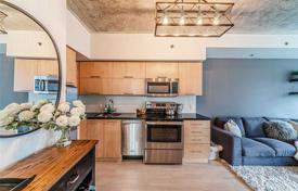 1 odalılar daire Nelson Street'da, Kanada. C$709,000