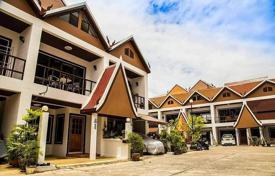 Şehir içinde müstakil ev – Na Kluea, Chonburi, Tayland. $89,000