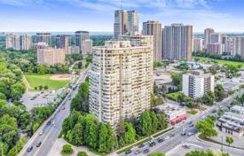 3 odalılar daire Etobicoke'de, Kanada. C$1,310,000