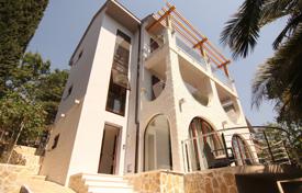 3 odalılar yazlık ev 234 m² Kotor city'da, Karadağ. 832,000 €