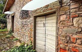 10 odalılar villa 1050 m² Pescia'da, İtalya. 998,000 €