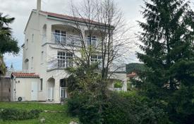 10 odalılar şehir içinde müstakil ev 367 m² Matulji'de, Hırvatistan. 785,000 €