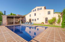 9 odalılar villa 692 m² Barselona'da, İspanya. 1,600,000 €