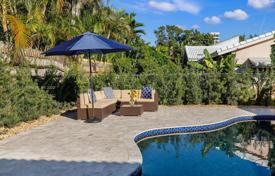Şehir içinde müstakil ev – Pompano Beach, Florida, Amerika Birleşik Devletleri. $1,675,000