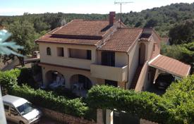 8 odalılar şehir içinde müstakil ev 173 m² Mali Losinj'da, Hırvatistan. 713,000 €