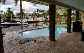 Villa – North Miami, Florida, Amerika Birleşik Devletleri. $1,449,000