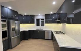 6 odalılar şehir içinde müstakil ev Scarborough'da, Kanada. C$1,885,000
