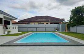 3 odalılar villa 250 m² Pattaya'da, Tayland. $385,000