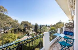 3 odalılar çatı dairesi Villefranche-sur-Mer'de, Fransa. 1,590,000 €
