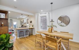 10 odalılar konak Old Toronto'da, Kanada. C$1,914,000