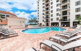 2 odalılar kondominyumda daireler 108 m² Coral Gables'da, Amerika Birleşik Devletleri. $599,000