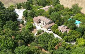 13 odalılar villa 553 m² Massa Marittima'da, İtalya. 2,500,000 €