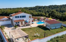 6 odalılar şehir içinde müstakil ev 200 m² Žminj'da, Hırvatistan. 395,000 €