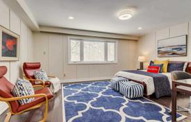 14 odalılar şehir içinde müstakil ev North York'da, Kanada. C$2,519,000