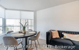 5 odalılar daire North York'da, Kanada. C$774,000